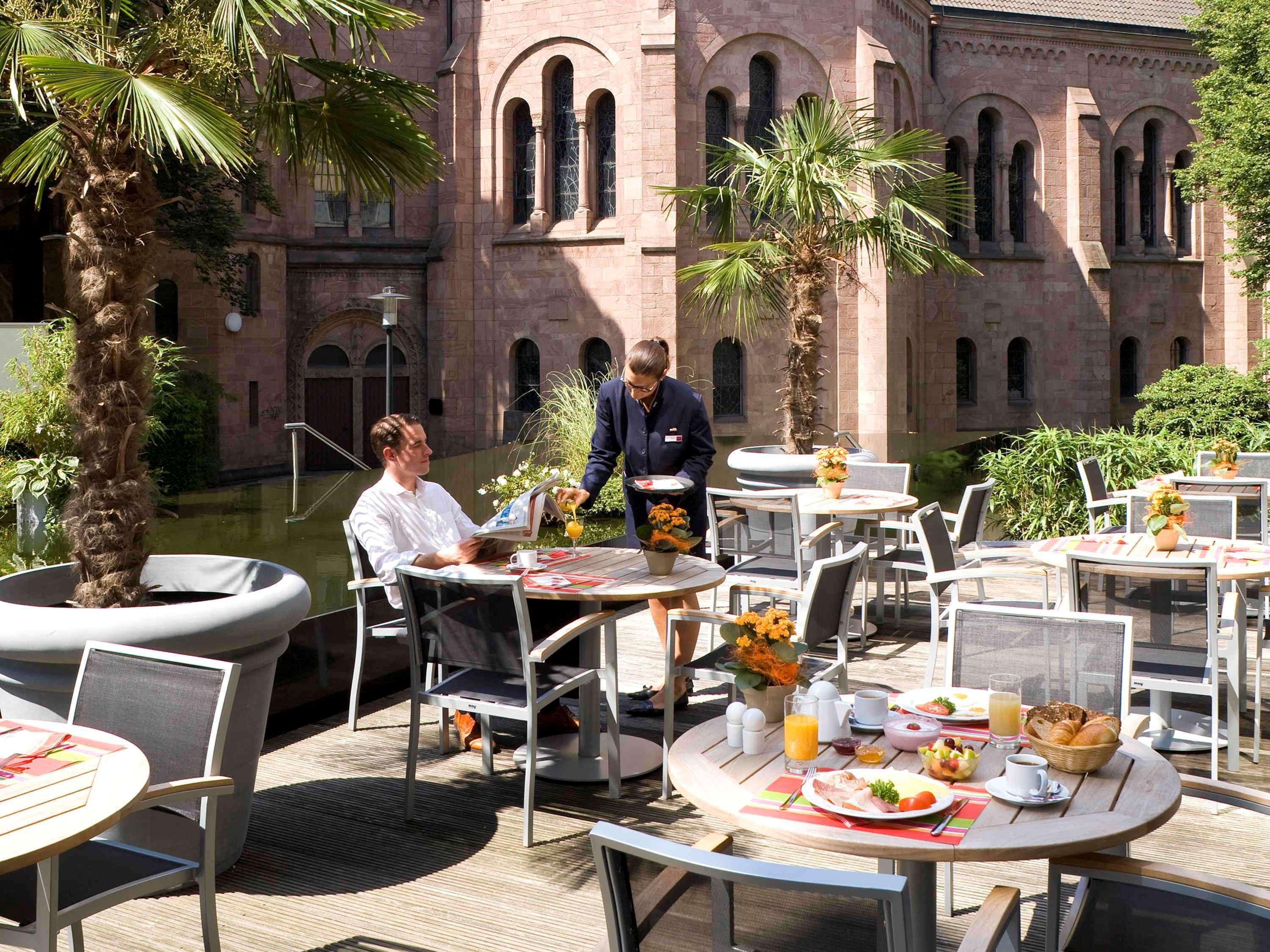Mercure Hotel Plaza Essen Exterior foto